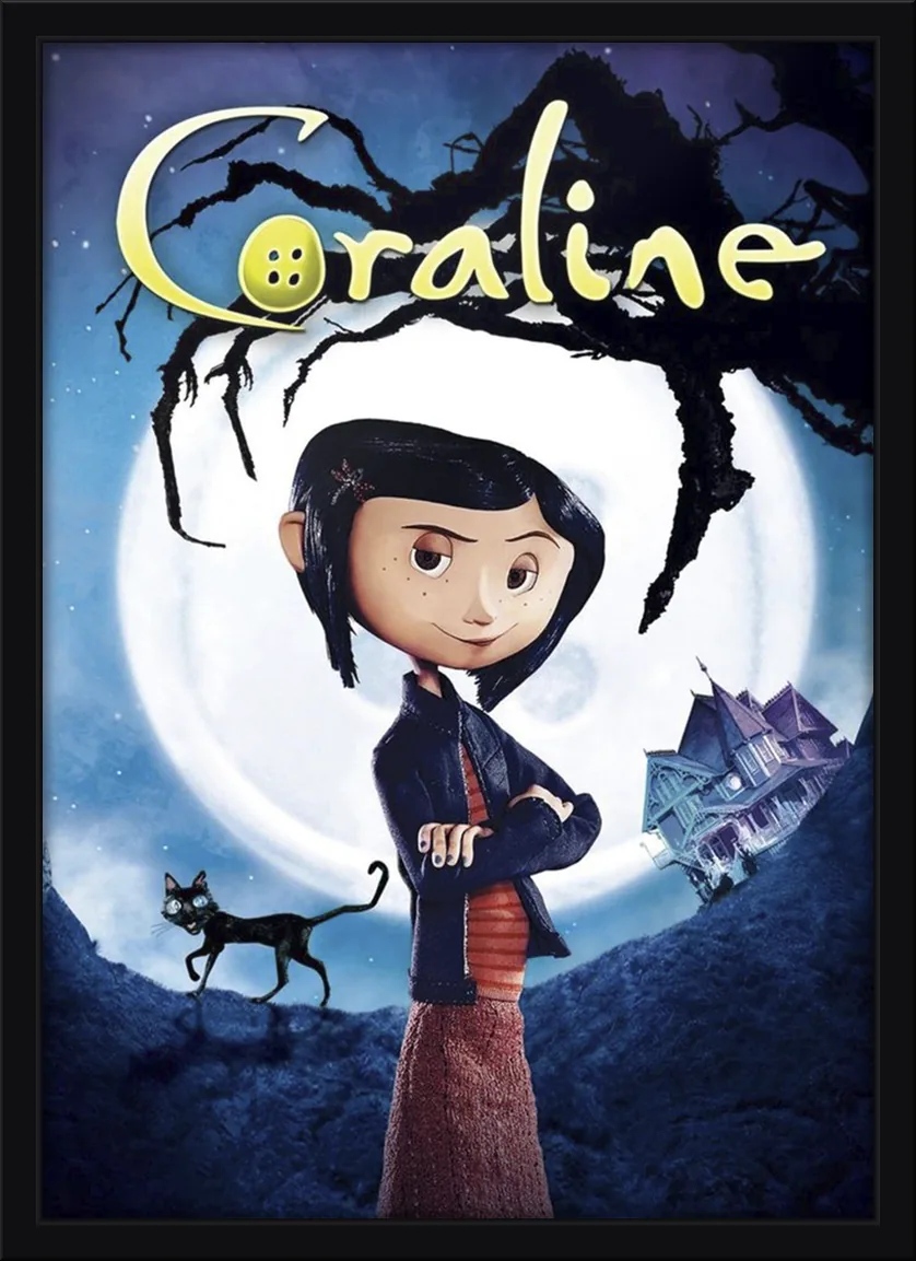 Quadro decorativo Coraline diante da lua cheia, com o gato preto e a casa ao fundo
